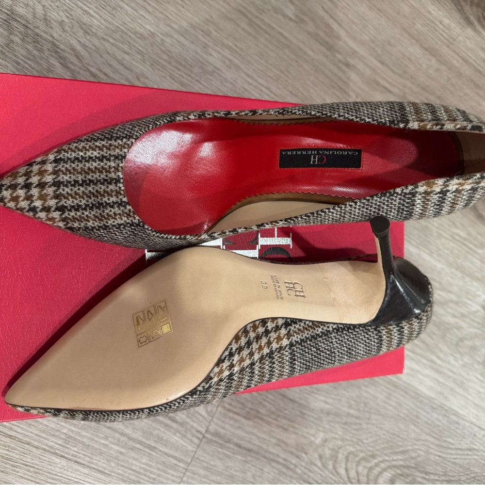 Carolina Herrera Houndstooth Heels - Brown and Black